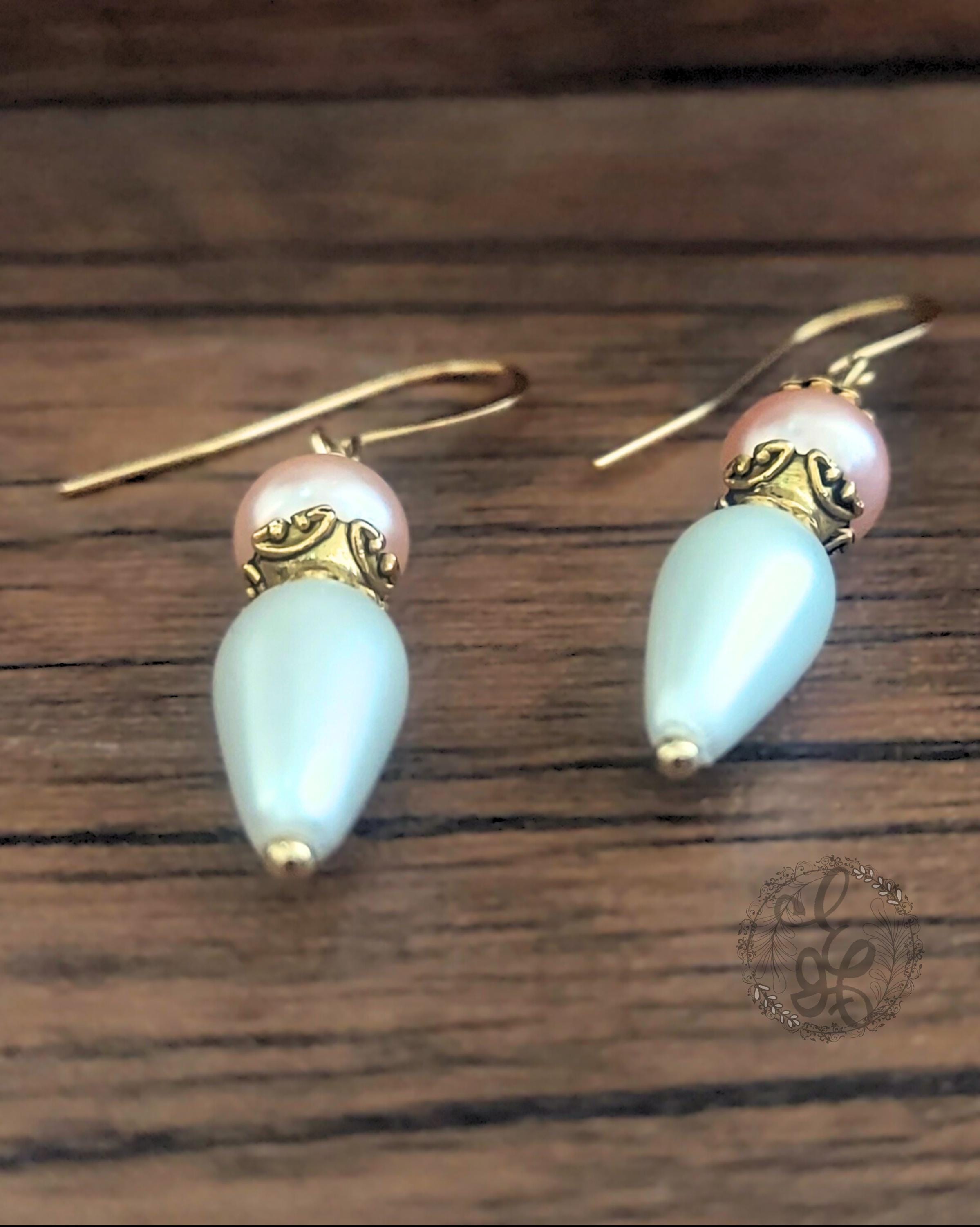 Petal Pink & White Glass Pearl Drop Earrings – Gold Plated Hypoallergenic Hooks – Vintage Style Dangle Earrings – Eidel’s Ideas Original
