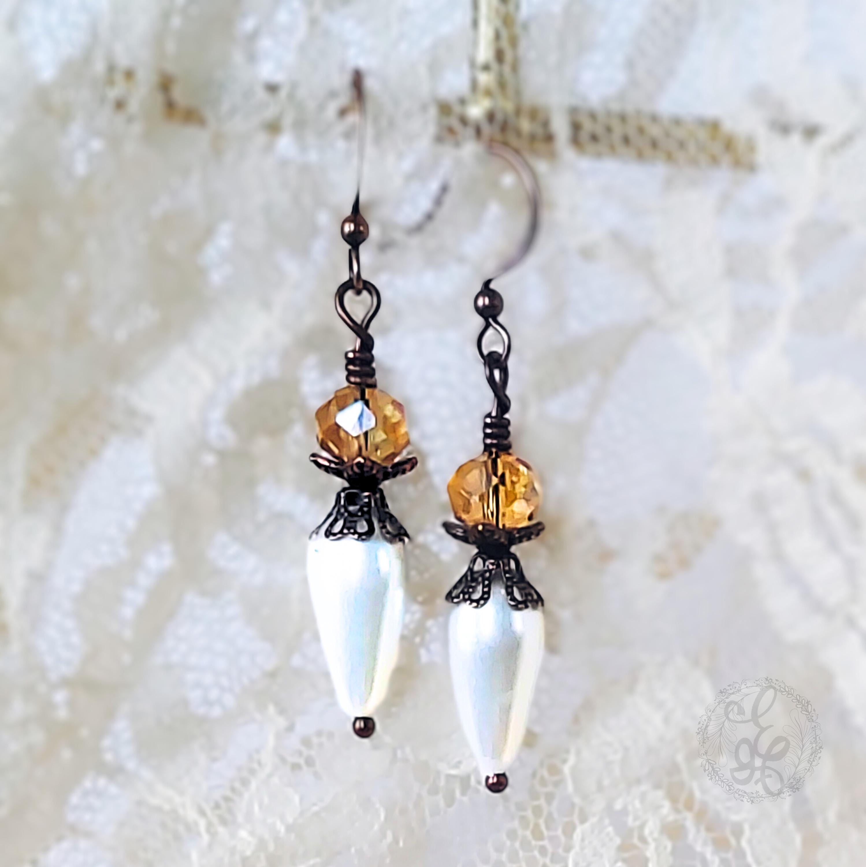 Victorian-Inspired Pearl Drop Earrings with Amber Crystals & Antique Copper Accents – Artisan Crafted