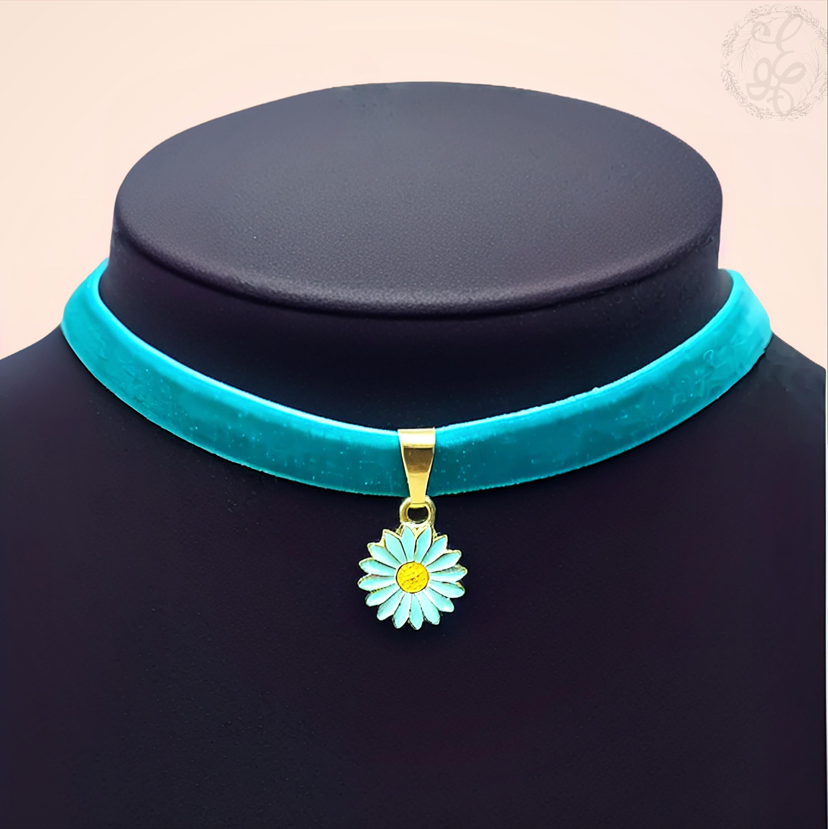 Teal Velvet Choker Necklace with Daisy Charm – Handcrafted Adjustable Choker