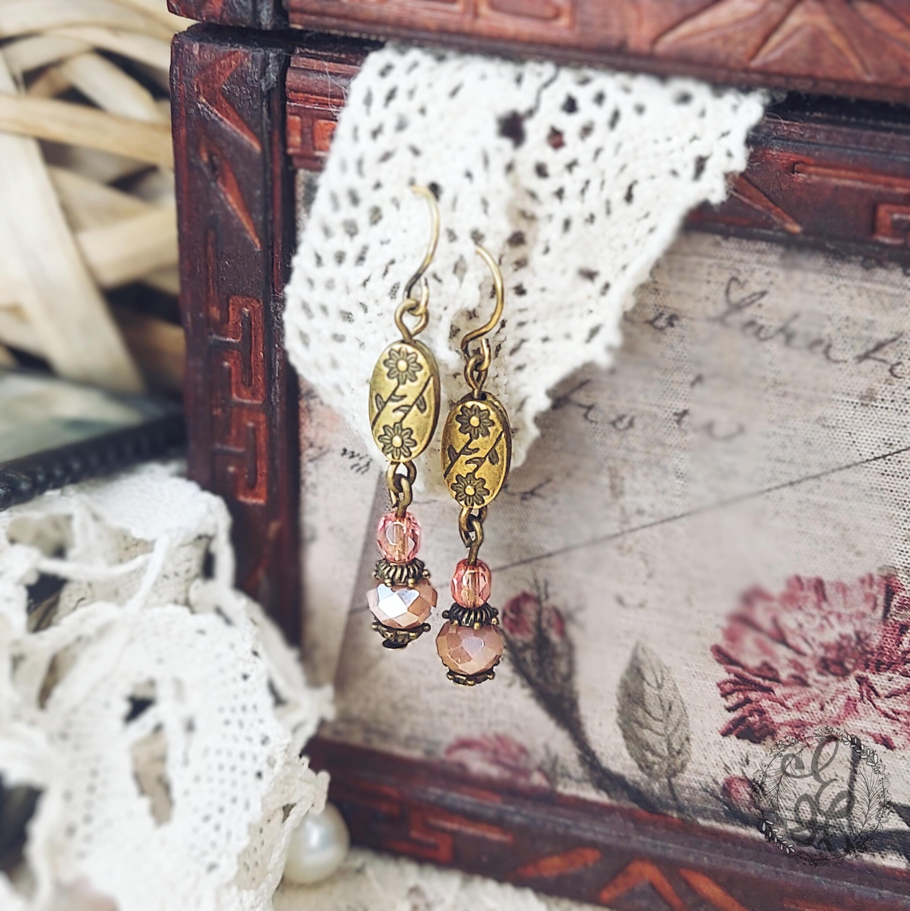 Vintage Floral Dangle Earrings – Dusty Rose & Bronze