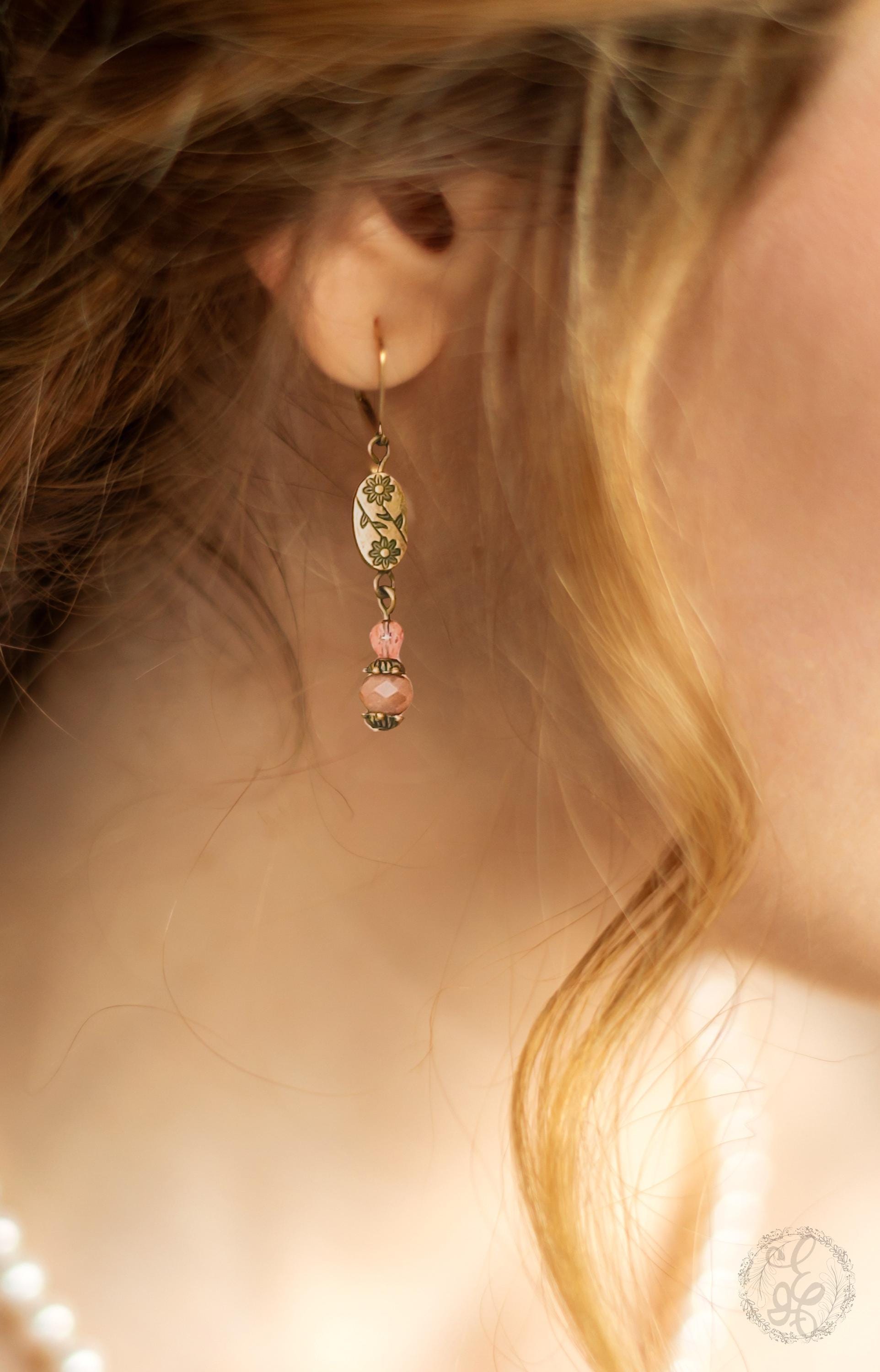 Vintage Floral Dangle Earrings – Dusty Rose & Bronze