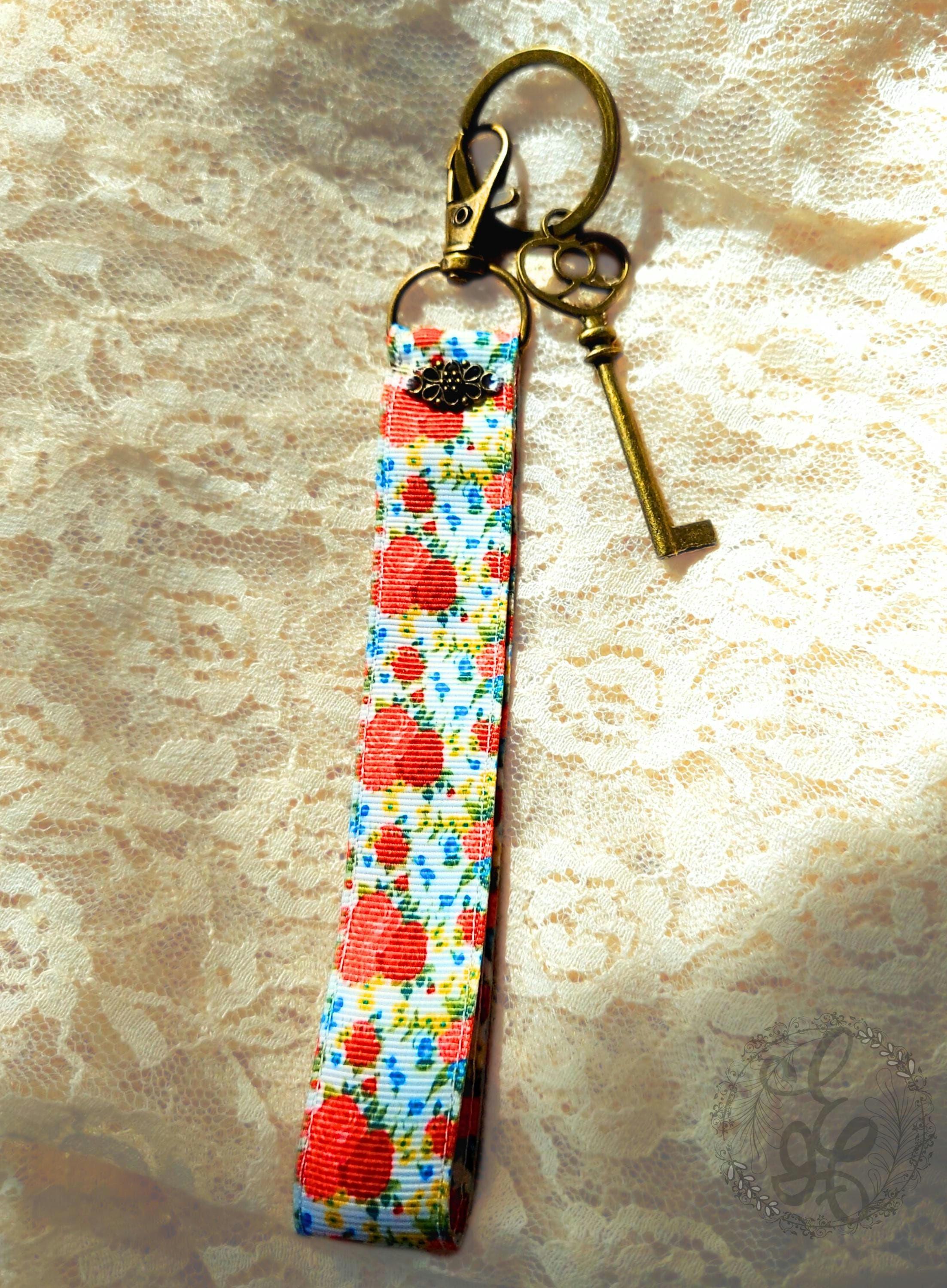 Vintage Floral Wristlet Keychain – Antique Gold Finish Key Fob with Lobster Clasp, Fabric Strap Key Holder, Handmade Gift for Her