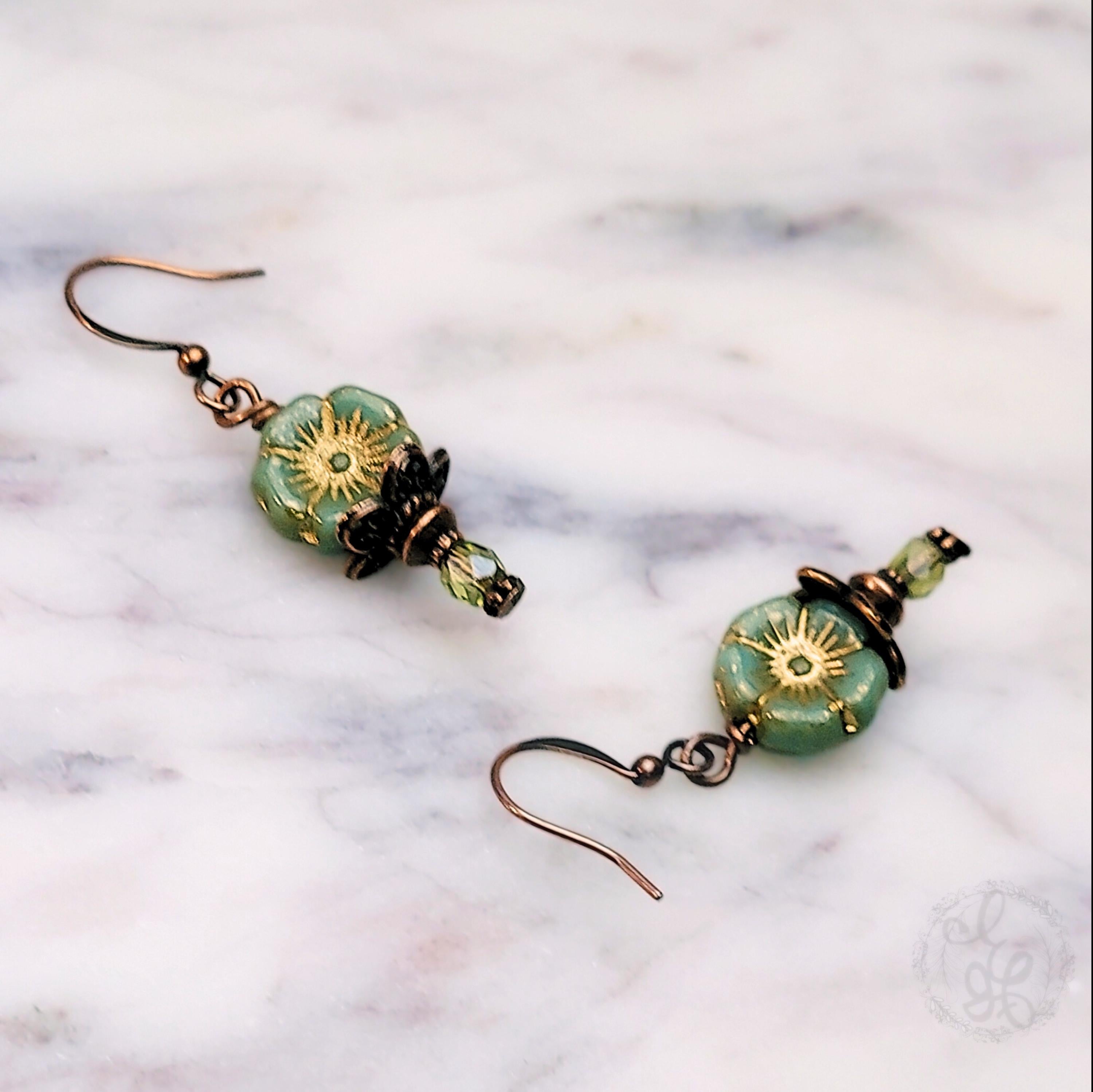 Vintage-Inspired Floral Czech Glass Earrings – Antique Copper Dangle Earrings