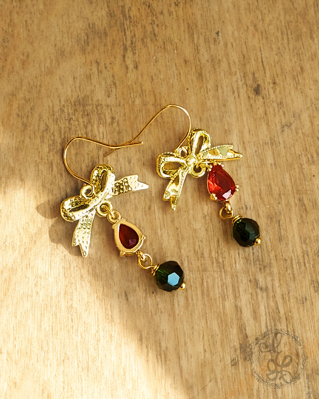Special Edition Christmas Bow Earrings – Vintage Holiday Charm